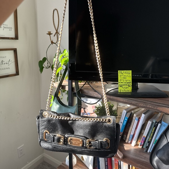 SOLD Vintage y2k Michael Kors Black Leather Chain Shoulder Bag - Picture 2 of 4